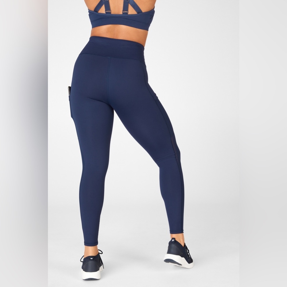 Fabletics On-The-Go PowerHold® High-Waisted Legging